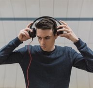 Q&A With The Workplace Advisors: Headphones and Ear Buds on the Job